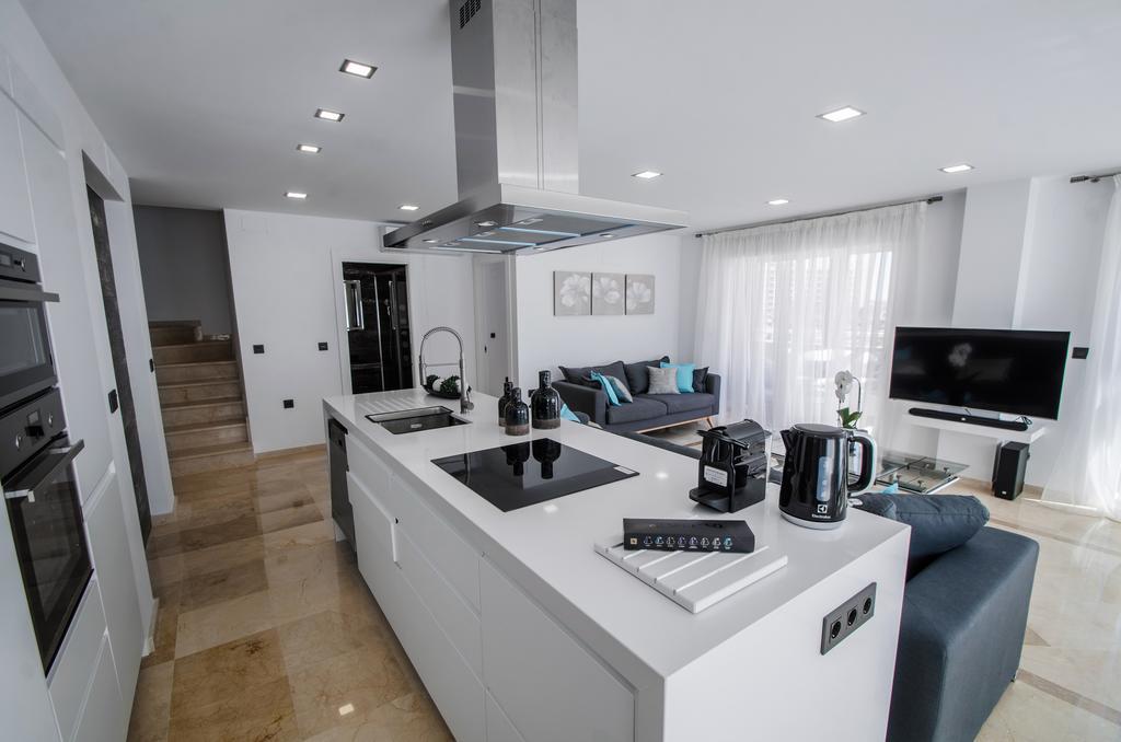 贝纳尔马德纳Gorgeous 170 Sq.M. Penthouse With Sea View Terraces公寓 外观 照片